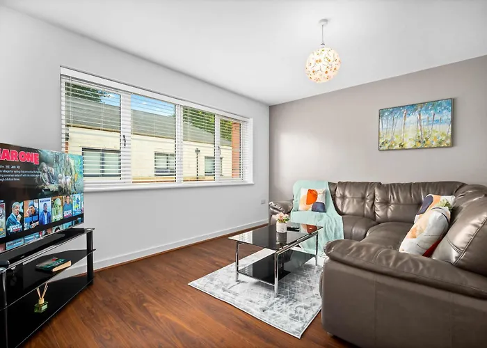 Mint Drive 2 Beds With Secure Car Or Van Park W Wifi-Netflix No Deposit Required