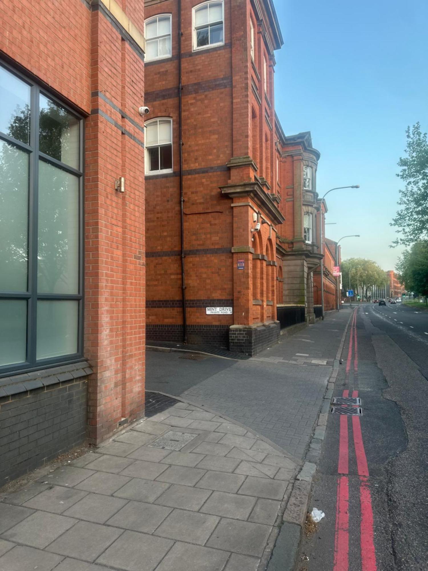 Mint Drive 2 Beds With Secure Car Or Park W Wifi-netflix No Deposit Required Birmingham