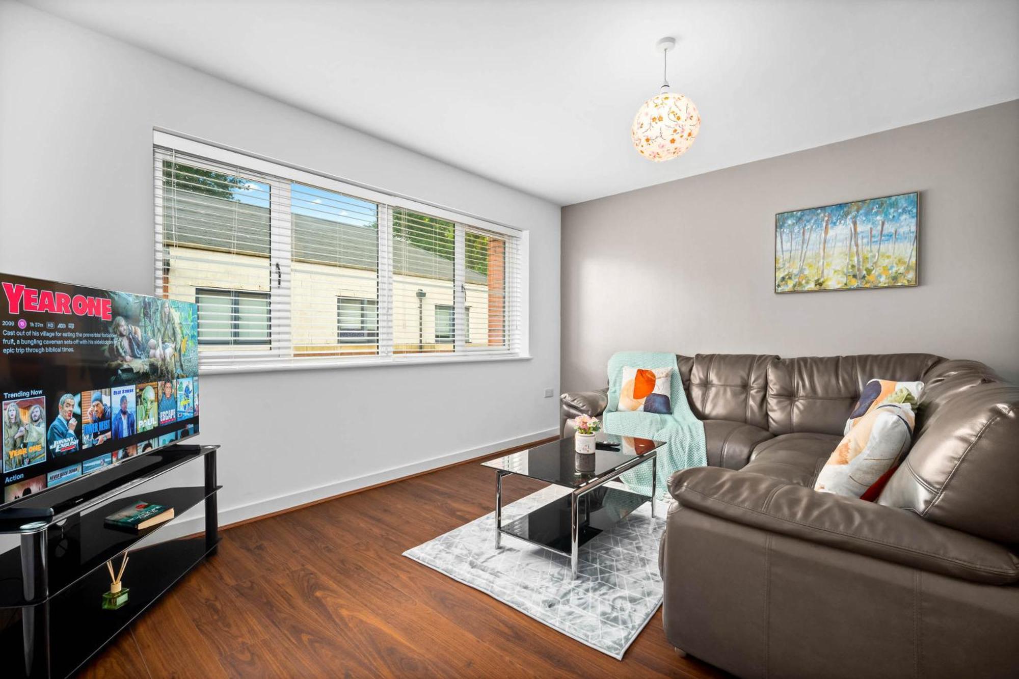 Mint Drive 2 Beds With Secure Car Or Park W Wifi-netflix No Deposit Required Birmingham
